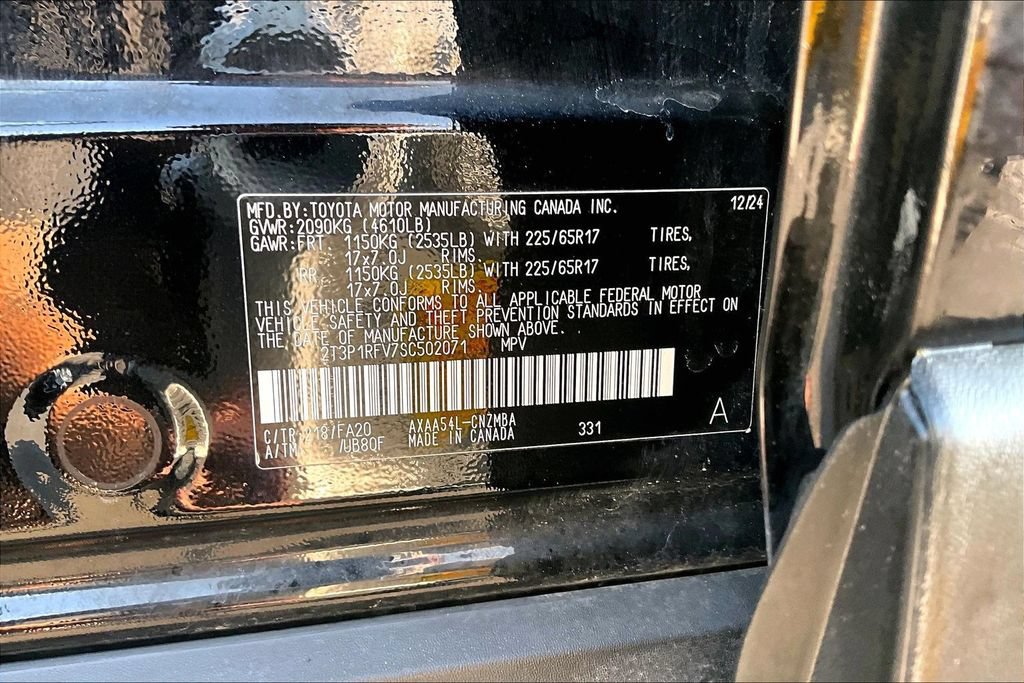 Used 2025 Toyota RAV4 XLE AWD/4WD image 34