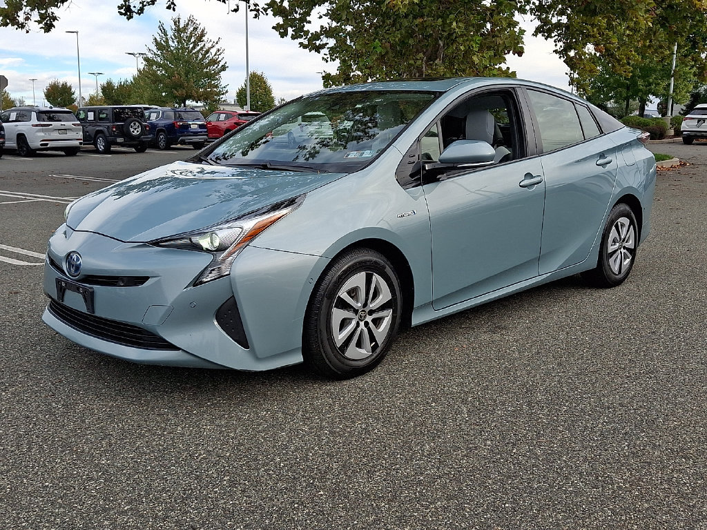 Used 2018 Toyota Prius Four w/ Advanced Technology Package FWD image 6