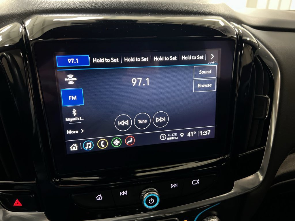 Used 2022 Chevrolet Traverse LT FWD image 14