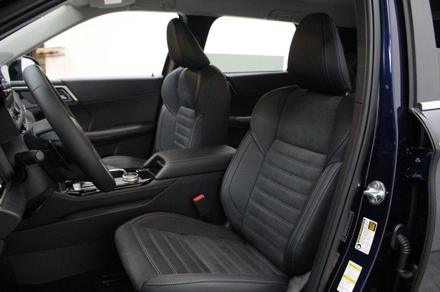 New 2026 Mitsubishi Outlander SE image 7