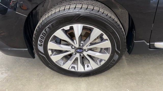 Used 2018 Subaru Outback 3.6R Touring w/ Popular Package #3 image 11