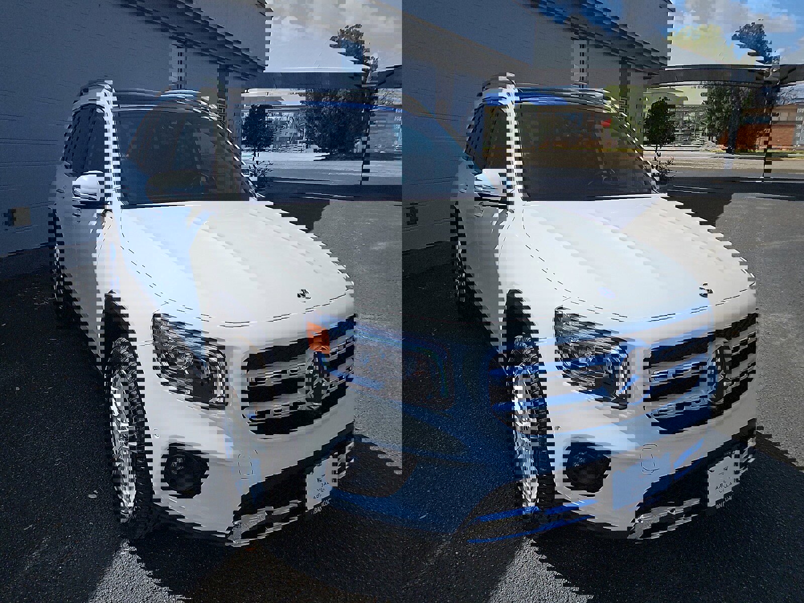 Used 2020 Mercedes-Benz GLB 250 4MATIC image 4