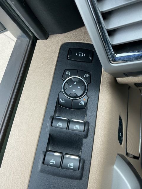 Used 2017 Ford F250 Lariat w/ Chrome Package image 24