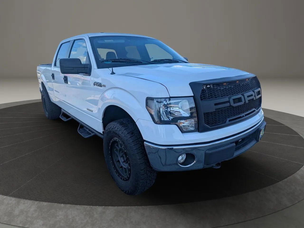 Used 2014 Ford F150 XLT w/ Trailer Tow Package AWD/4WD image 4