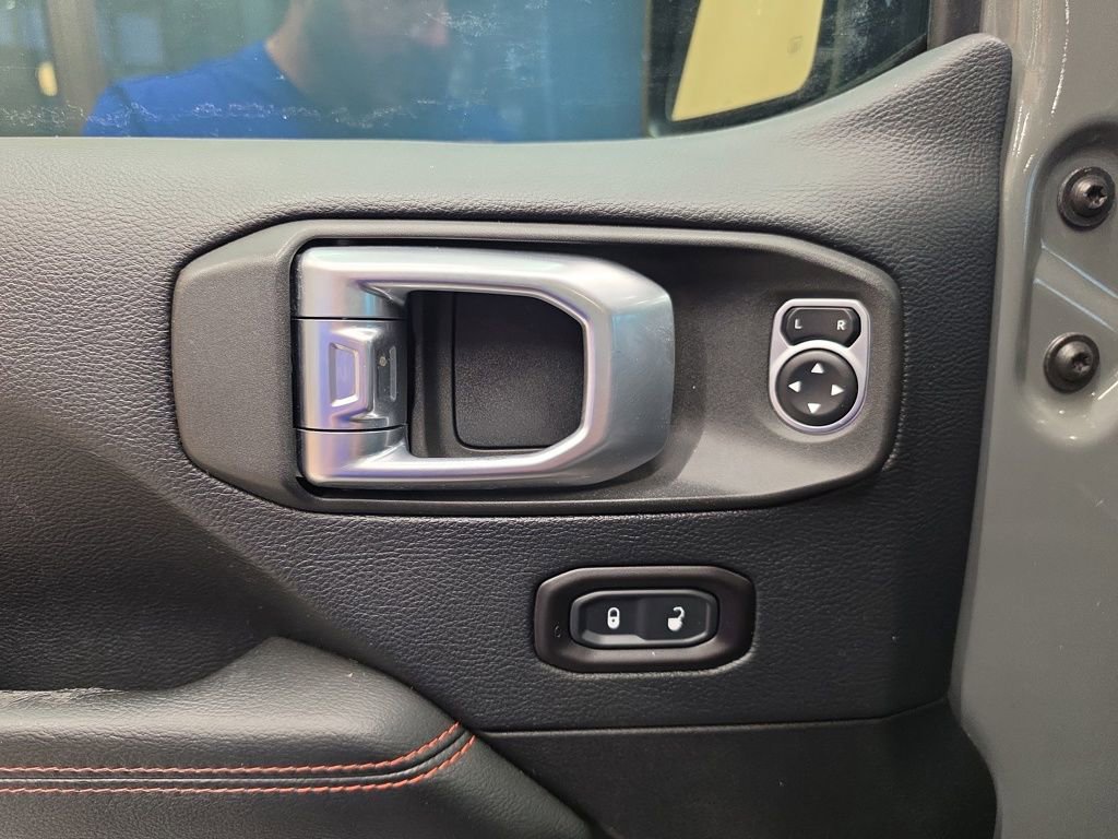 Used 2019 Jeep Wrangler Unlimited Rubicon image 16