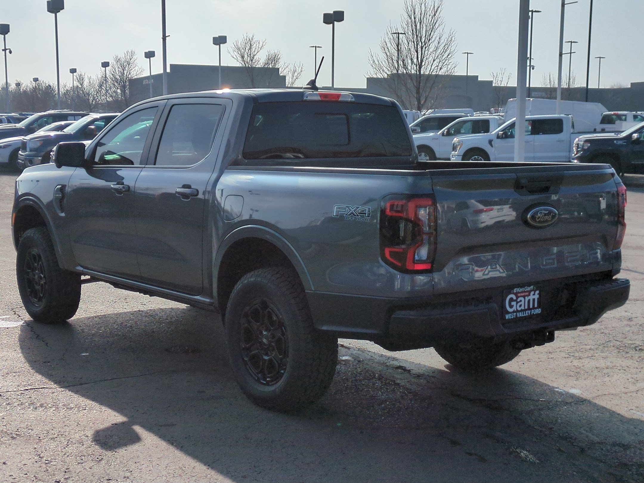 Used 2025 Ford Ranger Lariat w/ FX4 Off-Road Package image 9