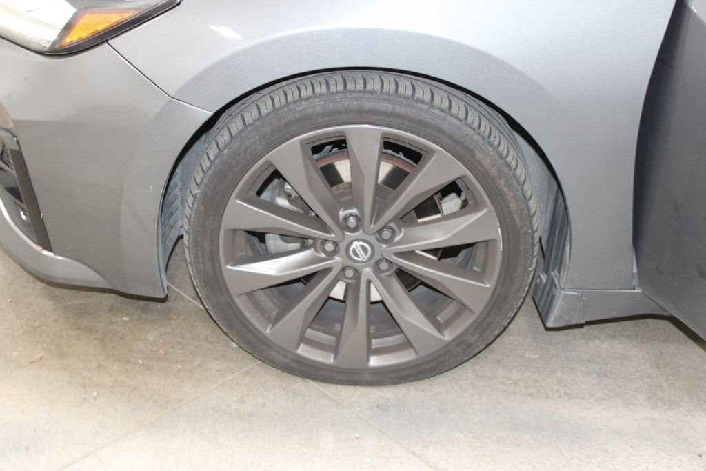 Used 2020 Nissan Maxima Platinum w/ Sport Mat Group FWD image 35