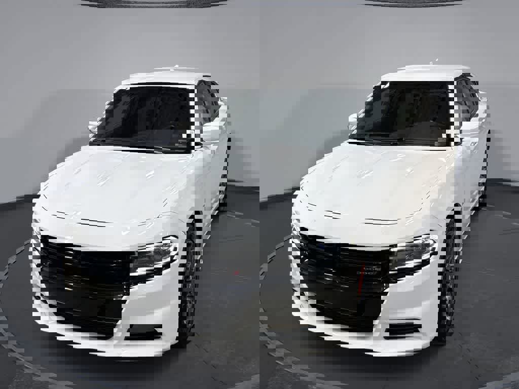 Used 2018 Dodge Charger GT image 1