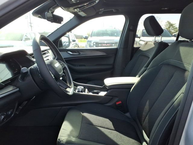 New 2026 Jeep Grand Cherokee Laredo X AWD/4WD image 15