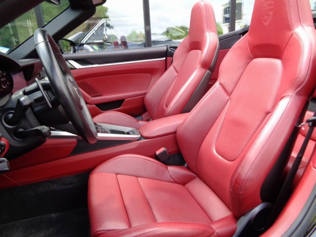 Used 2021 Porsche 911 Carrera RWD image 13