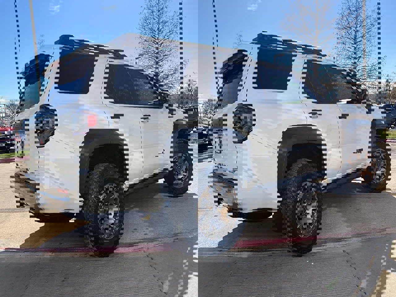 Used 2025 Toyota 4Runner Trailhunter image 6