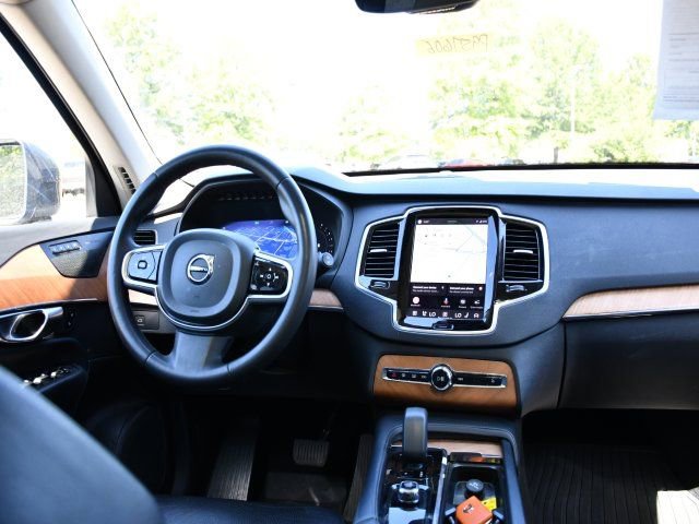 Used 2023 Volvo XC90 B6 Plus w/ Protection Package Premier AWD/4WD image 15