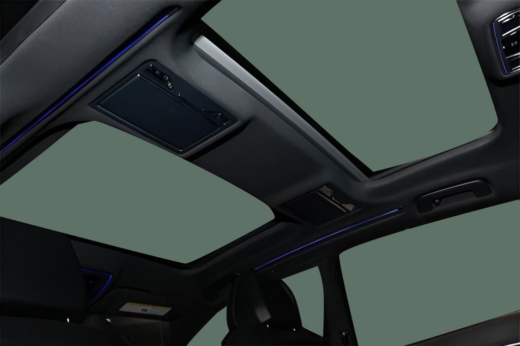 Used 2022 Audi S8 w/ S8 Executive Package image 30