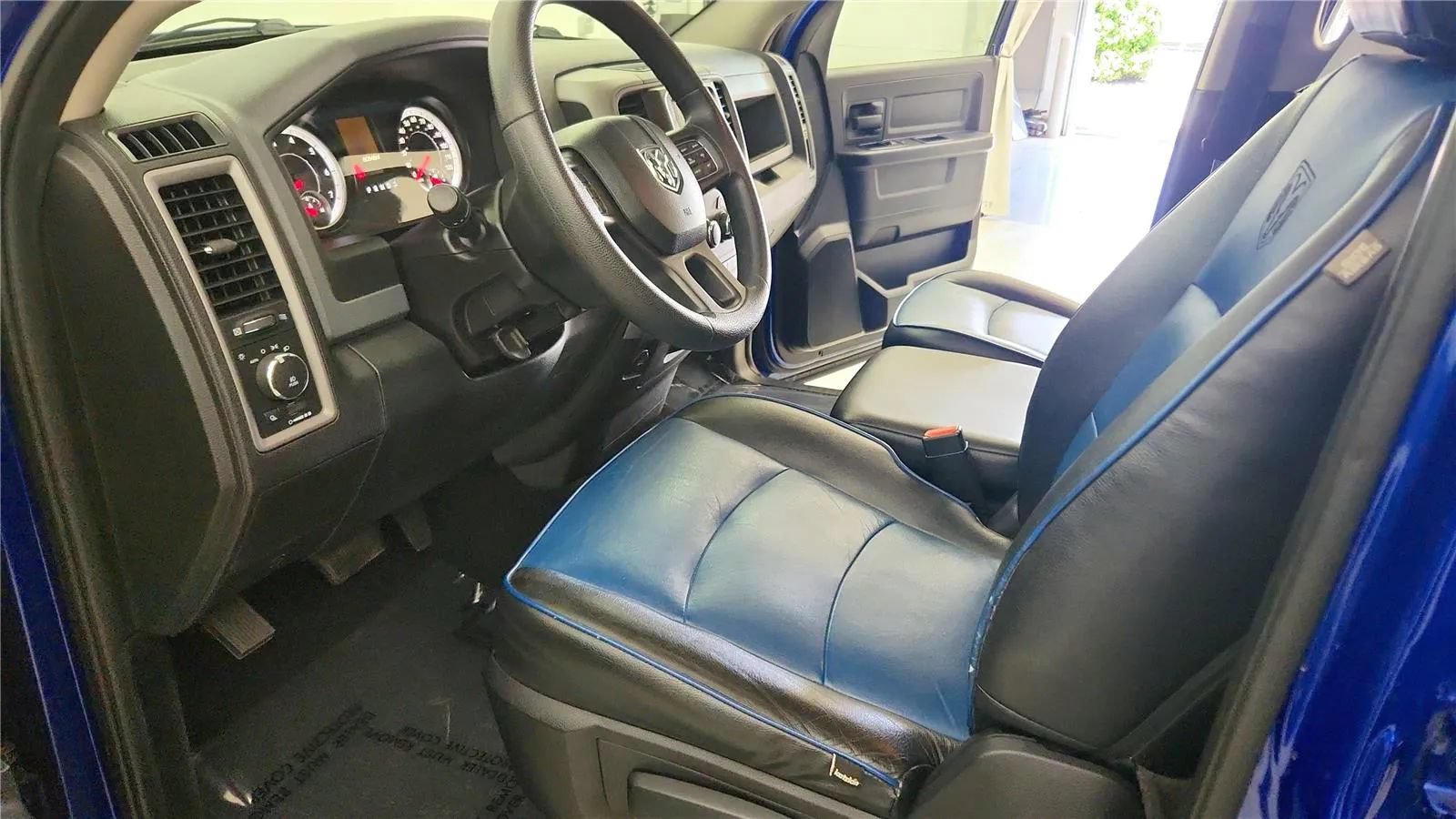 Used 2015 RAM 1500 Express AWD/4WD image 21
