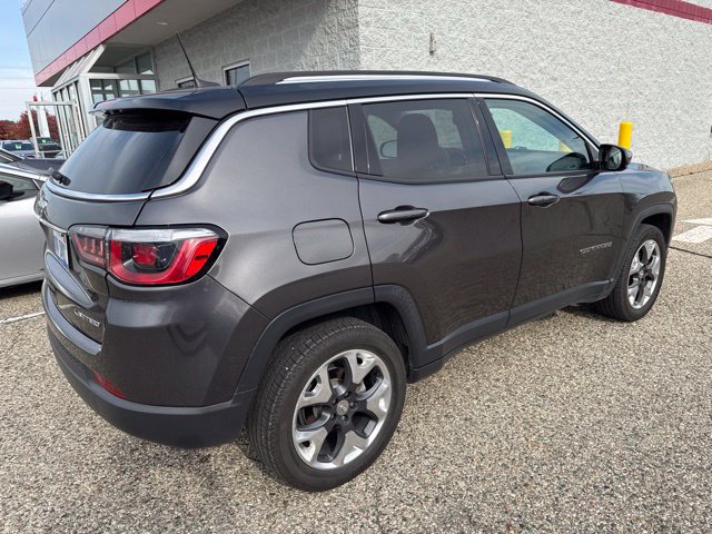 Used 2019 Jeep Compass Limited AWD/4WD image 7