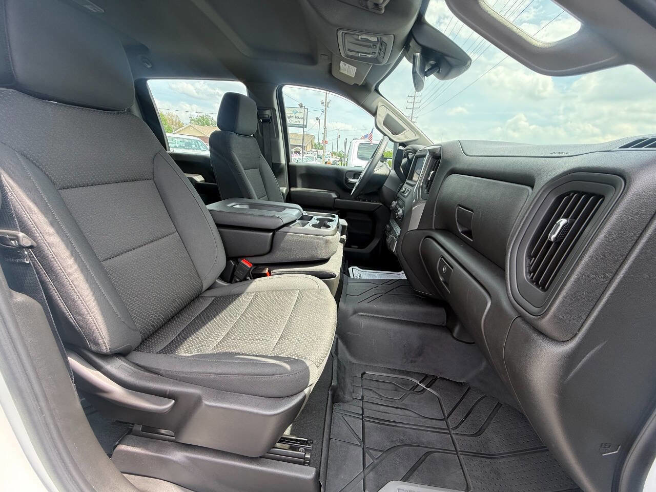 Used 2025 Chevrolet Silverado 2500 W/T w/ WT/CX Safety Package image 8