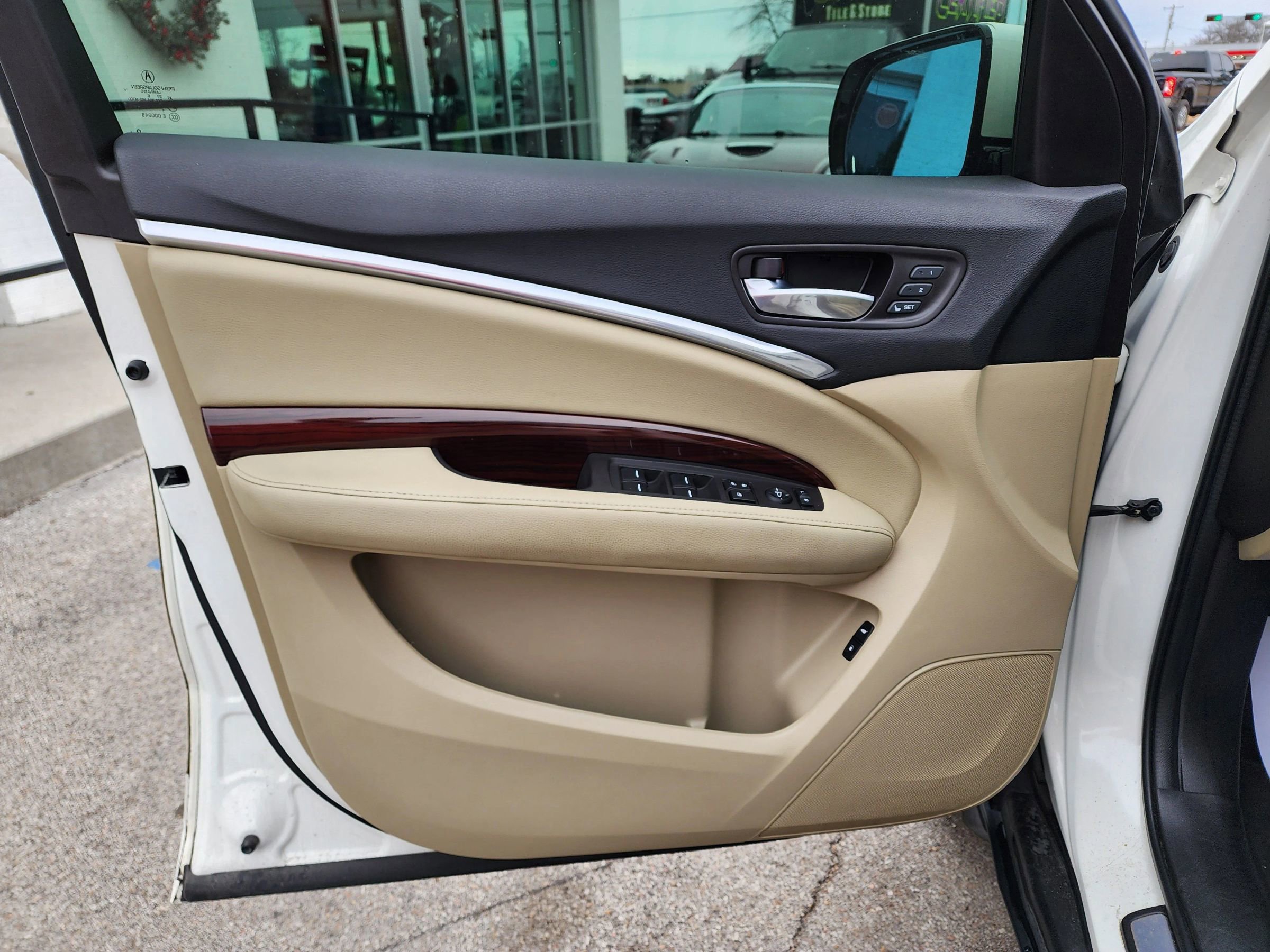 Used 2016 Acura MDX FWD image 13