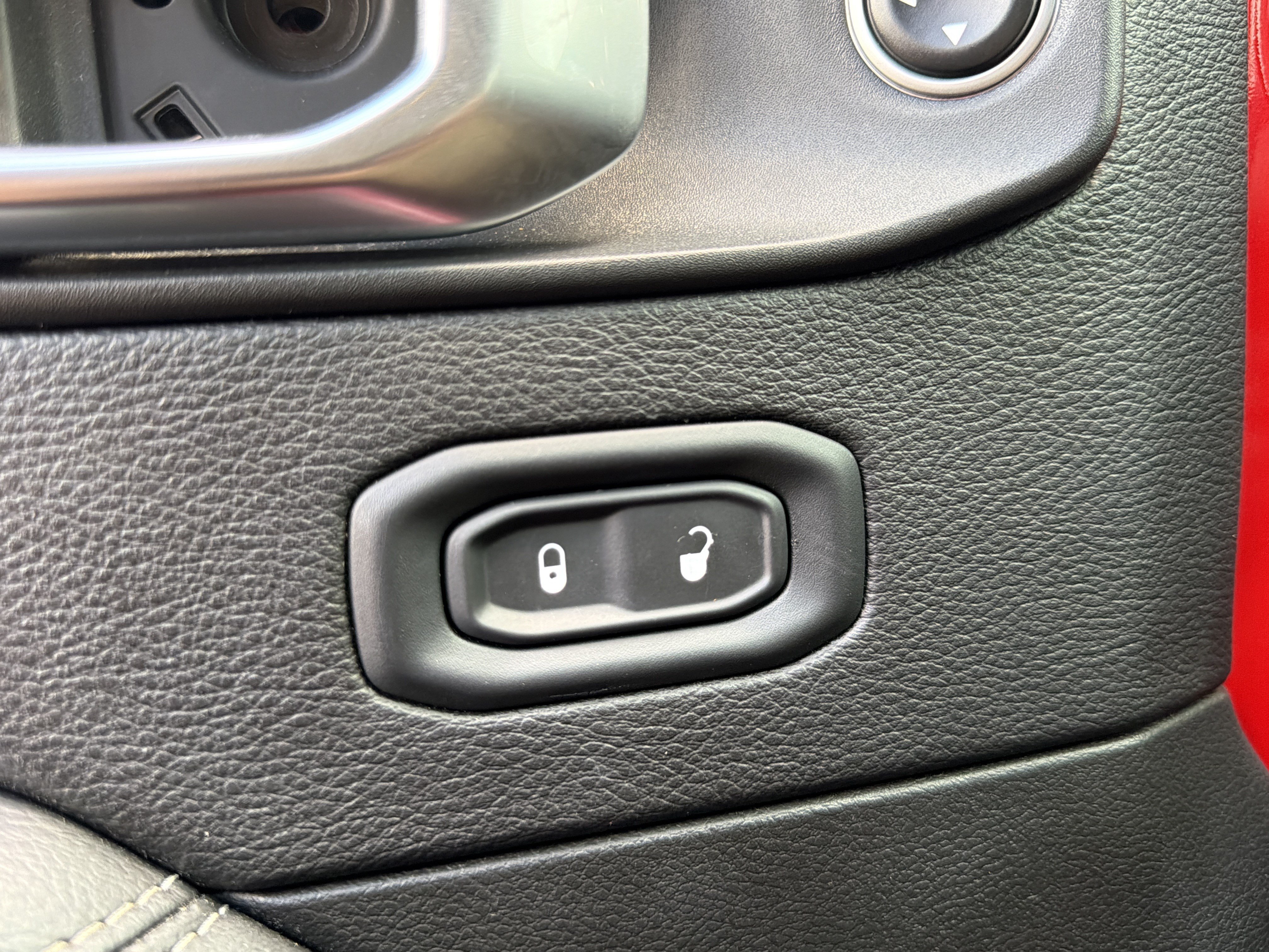 Used 2019 Jeep Wrangler Unlimited Rubicon AWD/4WD image 26