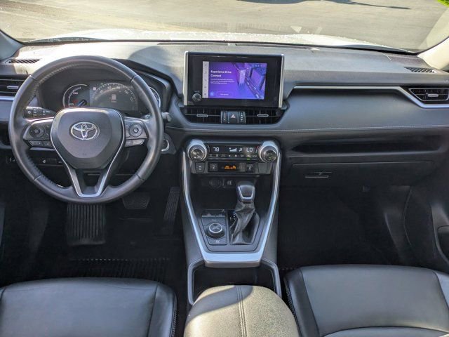 Used 2023 Toyota RAV4 XLE Premium image 15