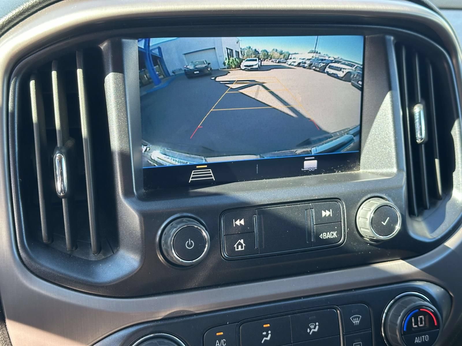 Used 2022 GMC Canyon AT4 w/ Trailering Package AWD/4WD image 11