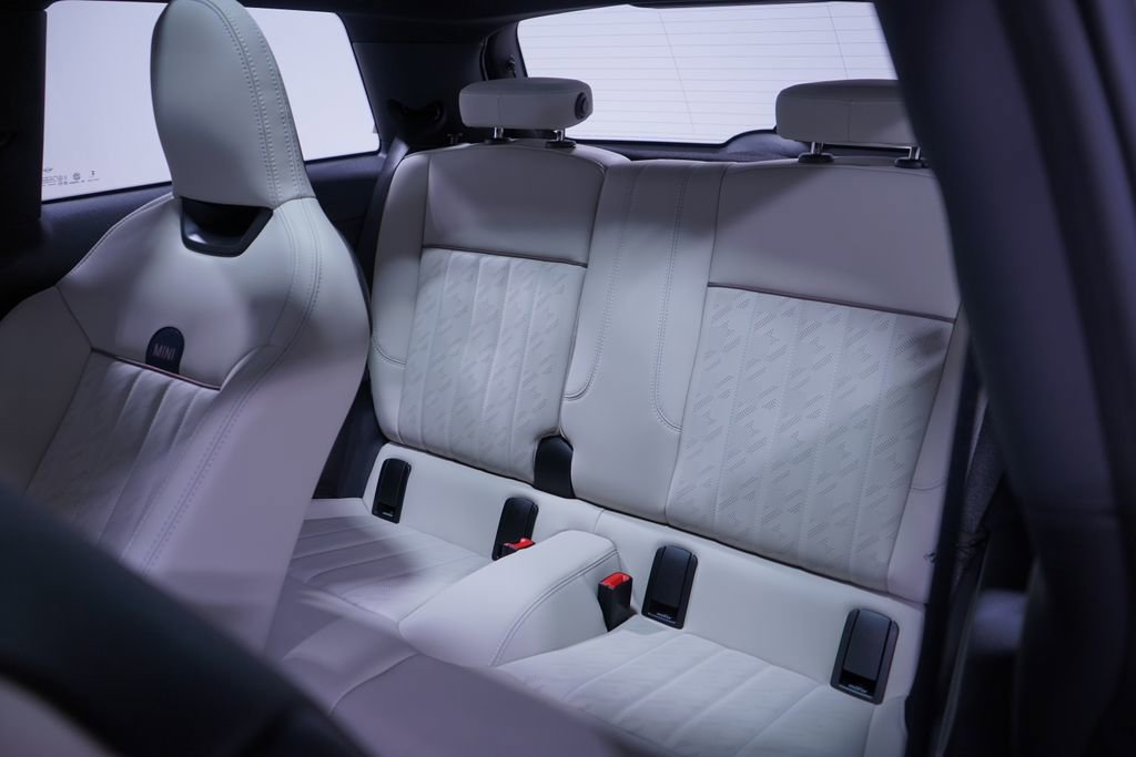 New 2026 MINI Cooper 2-Door Hardtop image 9