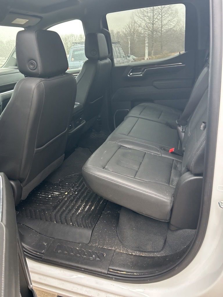 Used 2024 Chevrolet Silverado 1500 RST w/ Rally Edition image 7