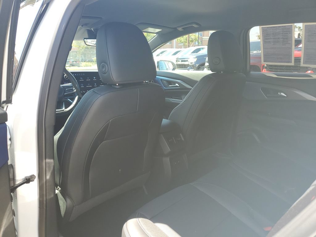 Used 2026 Chevrolet Equinox EV LT w/ Convenience Package II AWD/4WD image 14