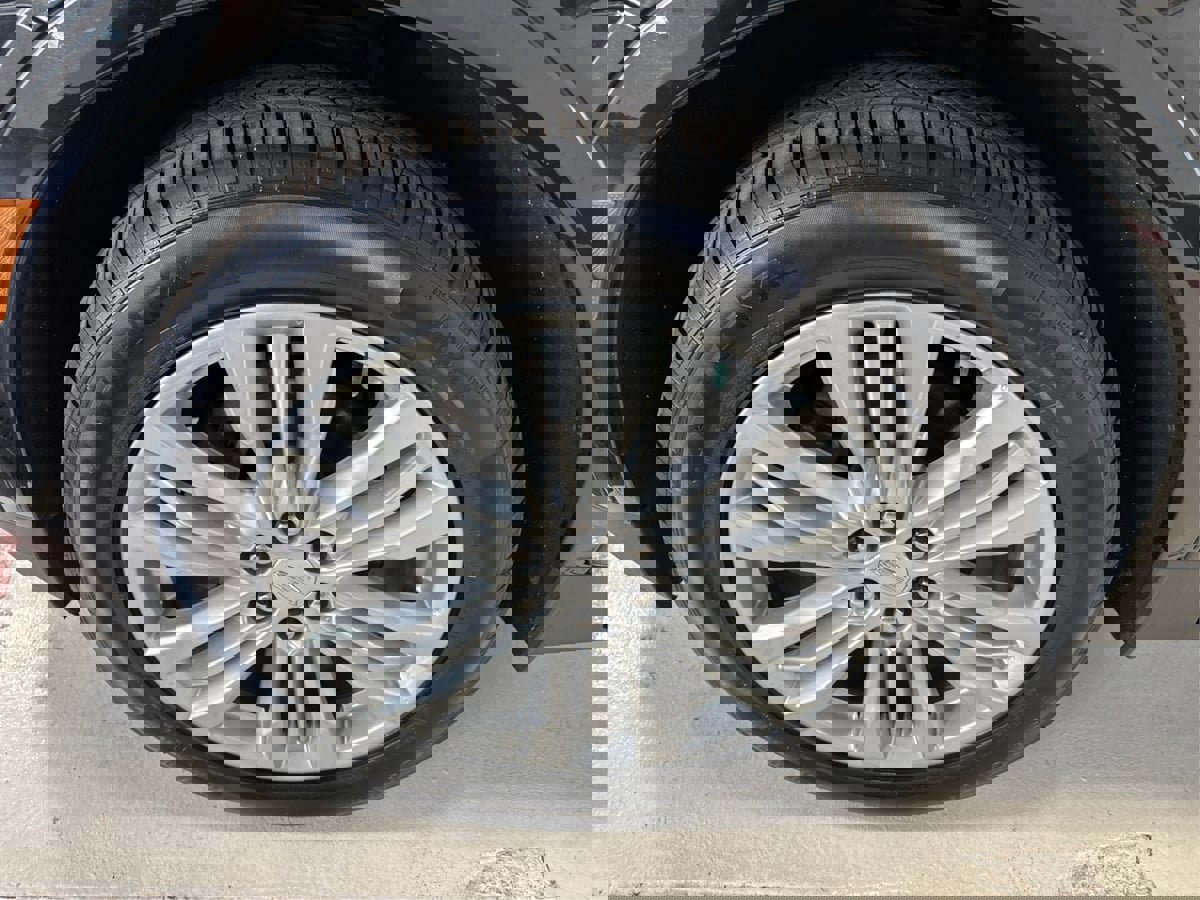 Used 2018 Cadillac XT5 Premium Luxury FWD image 13