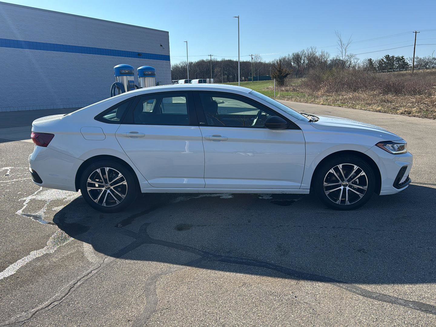 Used 2025 Volkswagen Jetta Sport image 7