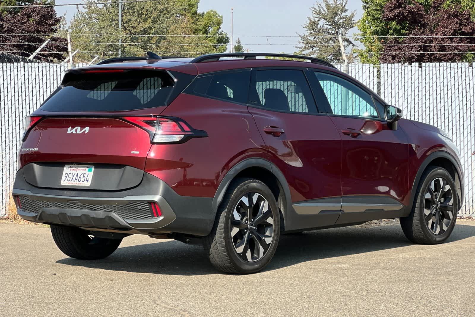 Used 2023 Kia Sportage X-Line w/ X-Line Premium Package AWD/4WD image 3
