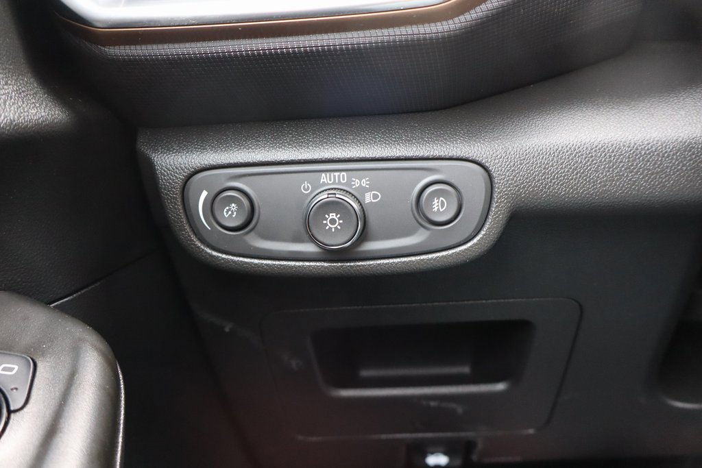 Used 2023 Chevrolet TrailBlazer ACTIV w/ Sun and Liftgate Package image 15