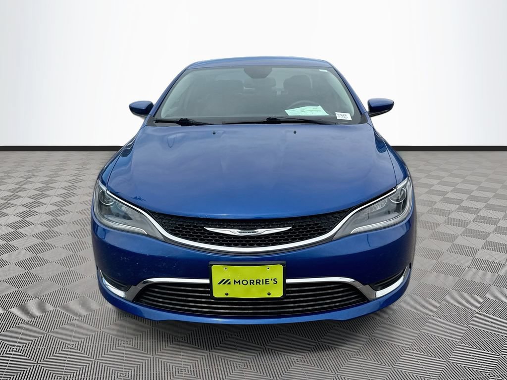 Used 2015 Chrysler 200 Limited w/ Convenience Group FWD image 2