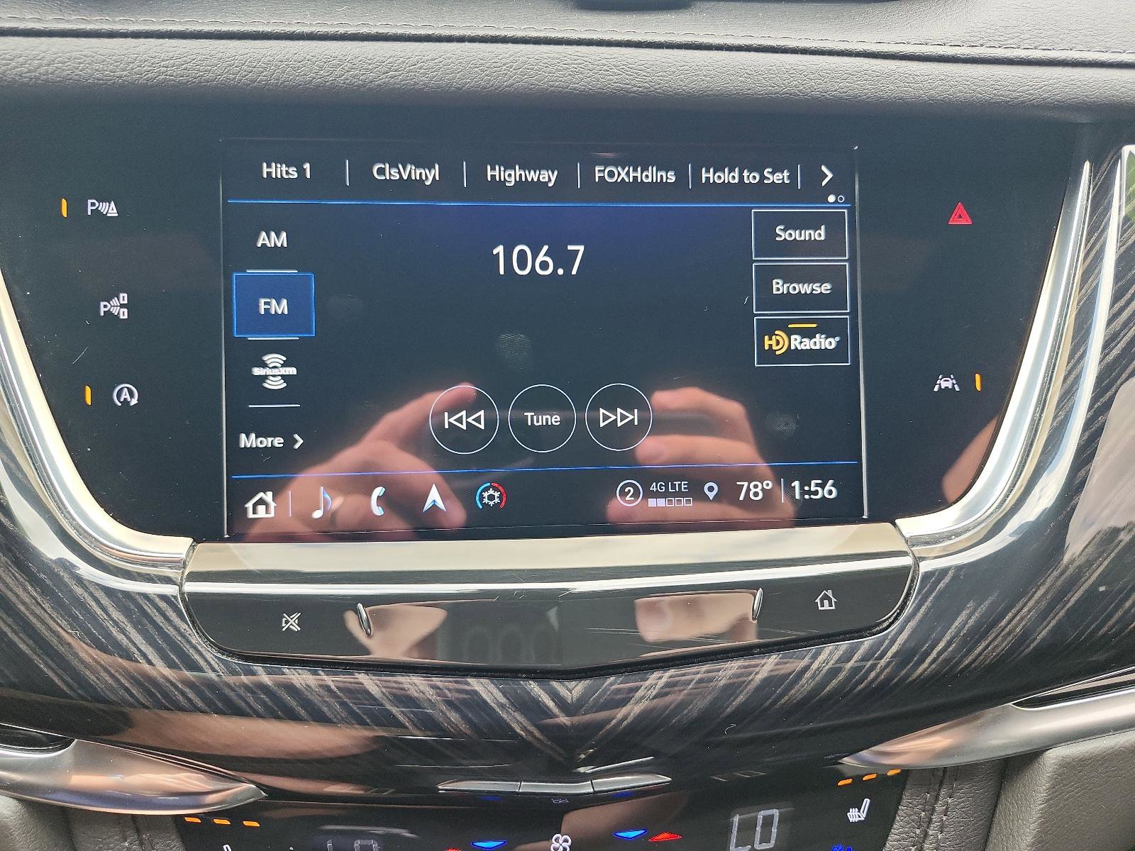 Used 2023 Cadillac XT6 Premium Luxury w/ Technology Package image 17