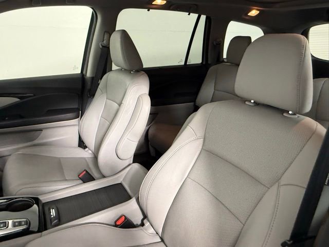 Used 2020 Honda Pilot Elite image 31