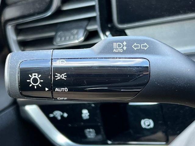 Used 2023 Kia Sportage EX image 15