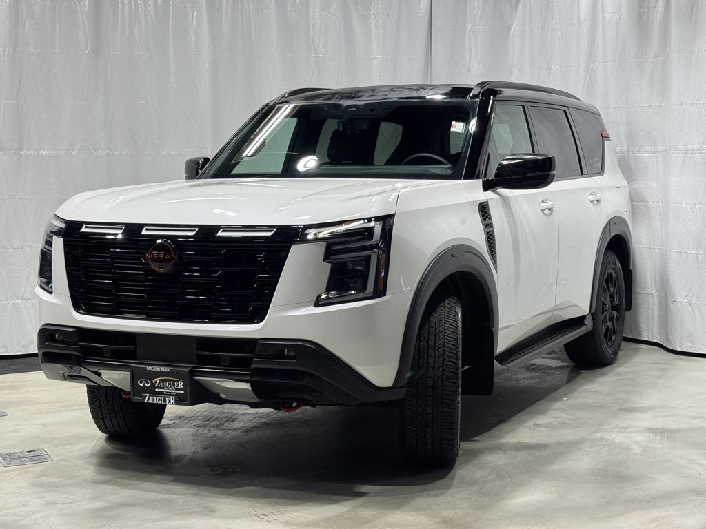 Certified 2025 Nissan Armada PRO-4X image 3