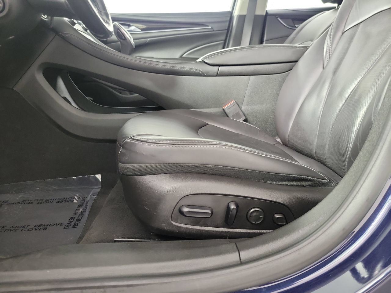 Used 2017 Buick LaCrosse Premium w/ Driver Confidence Package #2 FWD image 23
