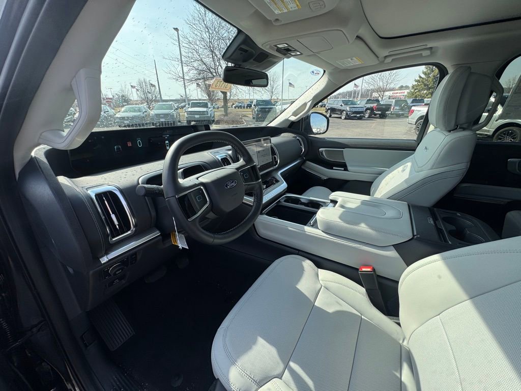 New 2026 Ford Expedition Max Platinum w/ Driver's Package AWD/4WD image 10