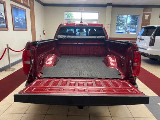 Used 2017 Chevrolet Colorado Z71 RWD image 6
