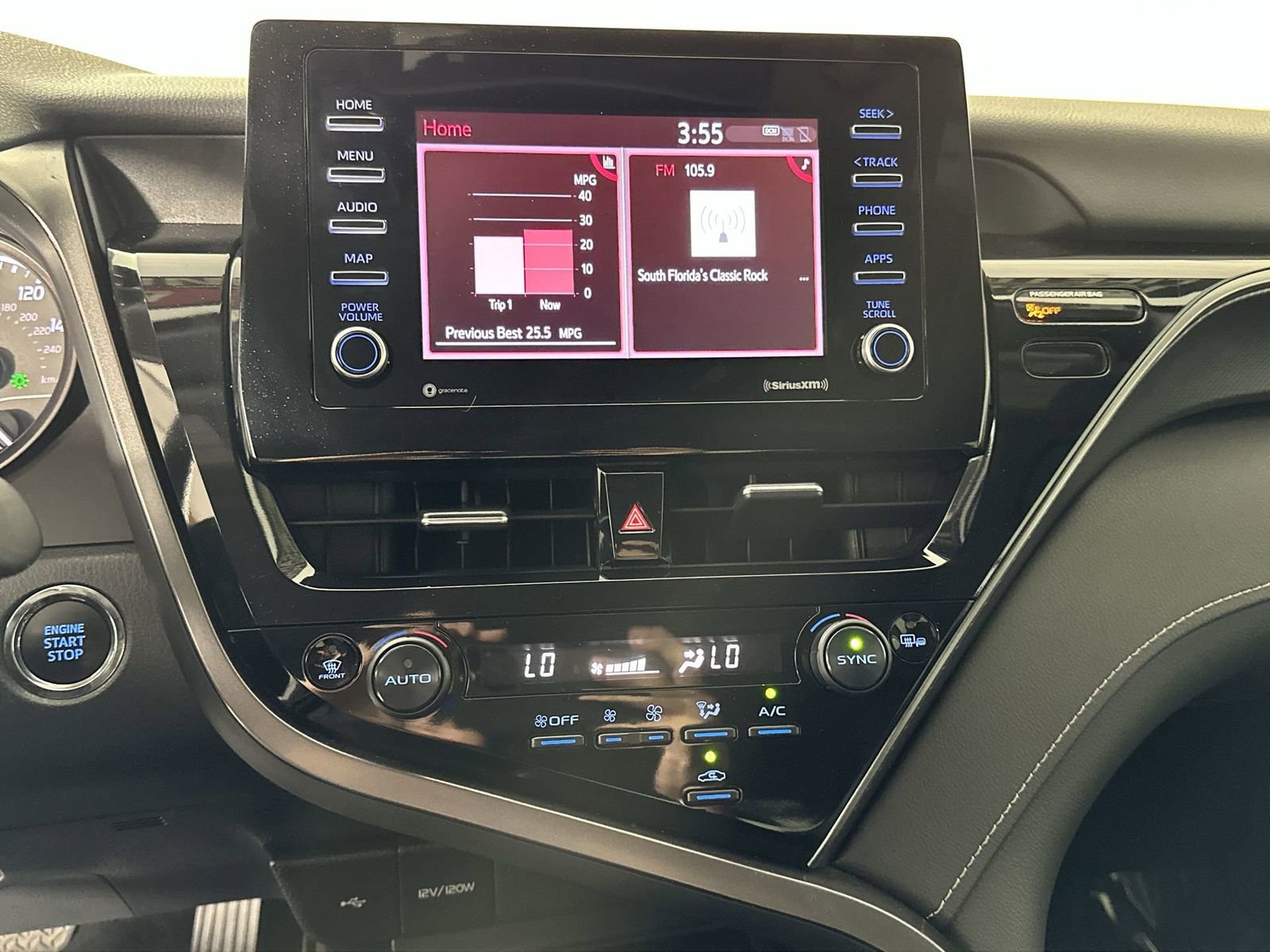 Used 2024 Toyota Camry SE w/ Convenience Package FWD image 21