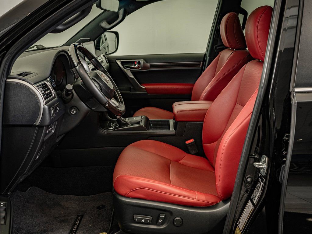 Used 2023 Lexus GX 460 Premium w/ Premium Package image 18