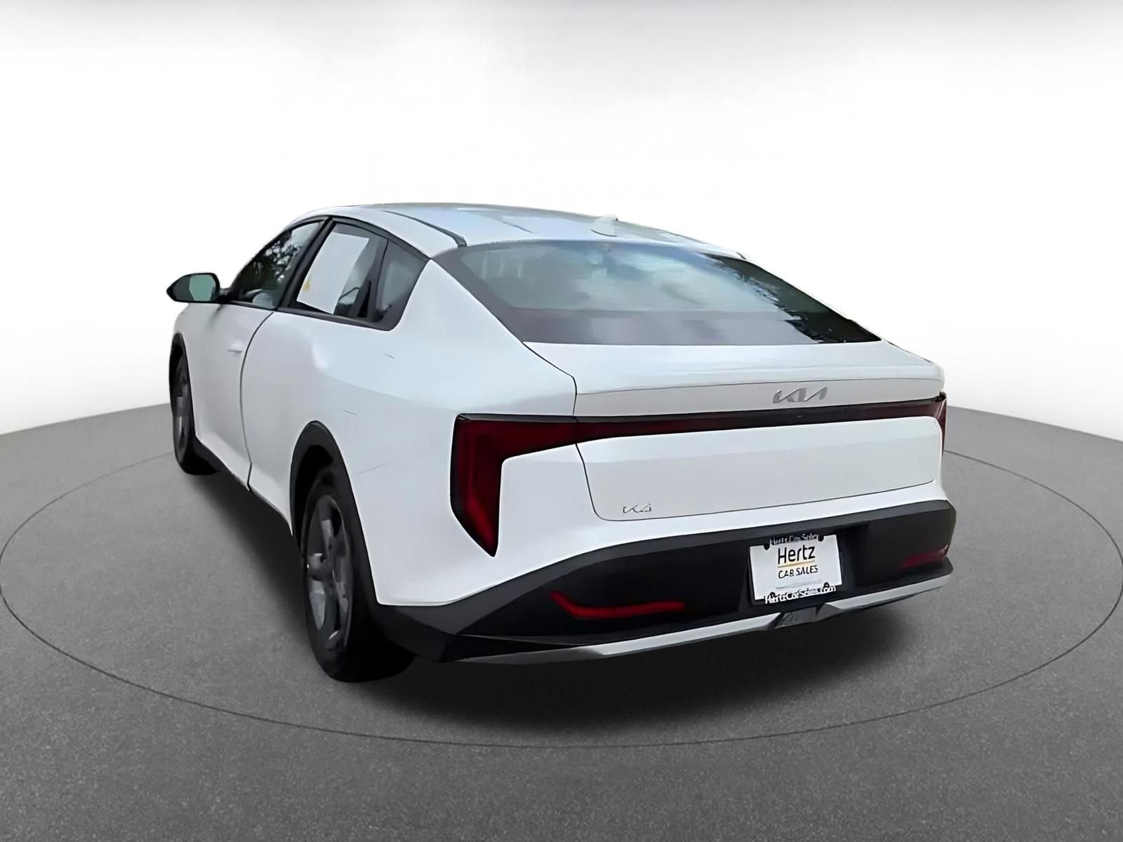 Used 2025 Kia K4 FWD image 11