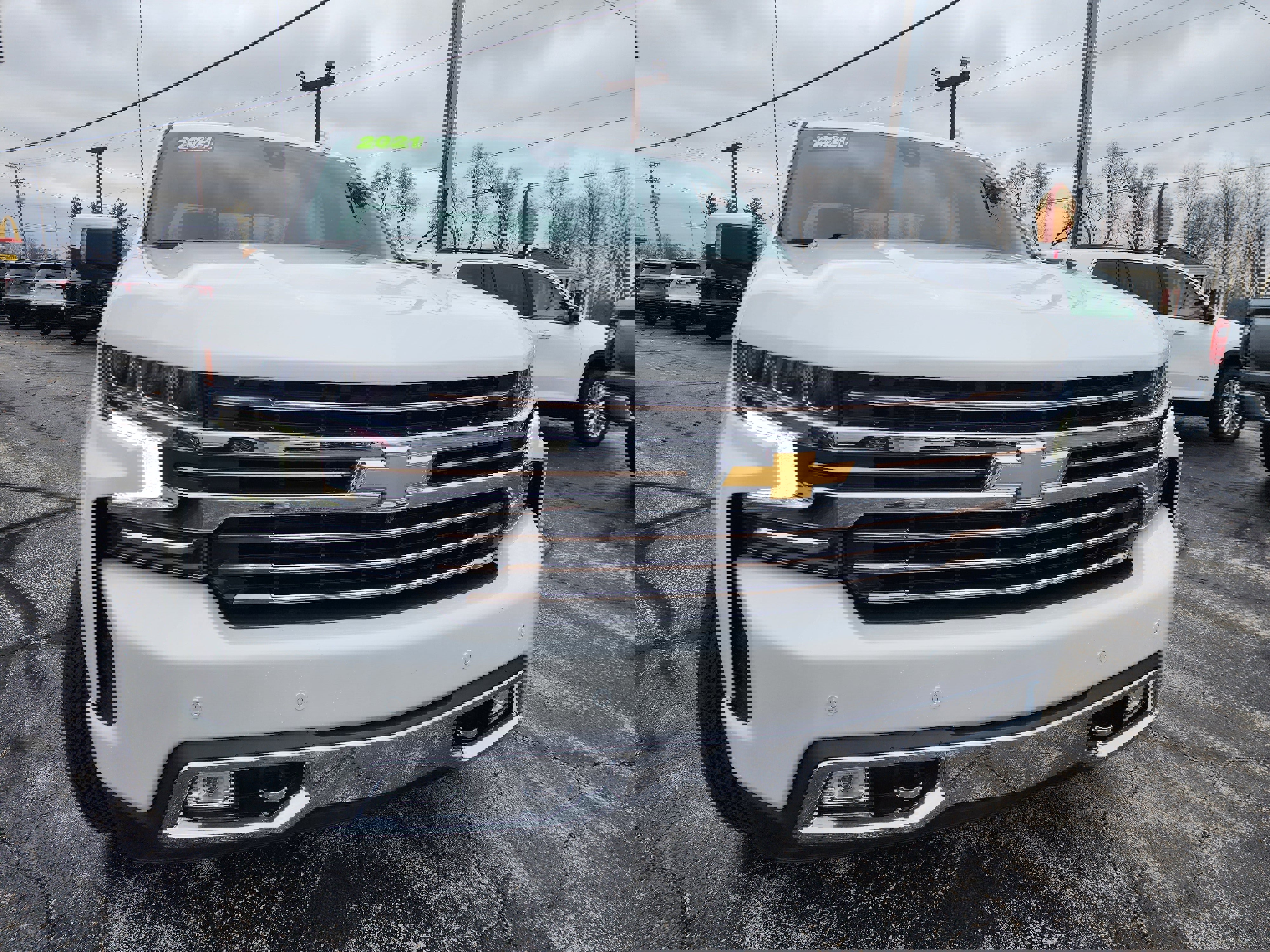 Used 2021 Chevrolet Silverado 1500 High Country w/ Technology Package image 2