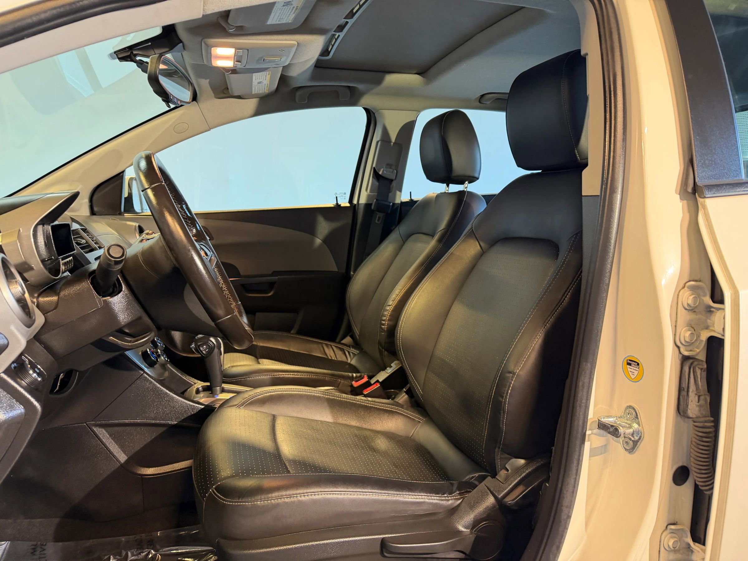 Used 2015 Chevrolet Sonic LTZ FWD image 20