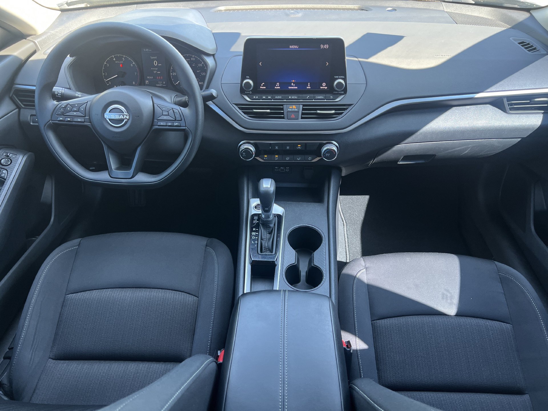 Certified 2025 Nissan Altima 2.5 S FWD image 3