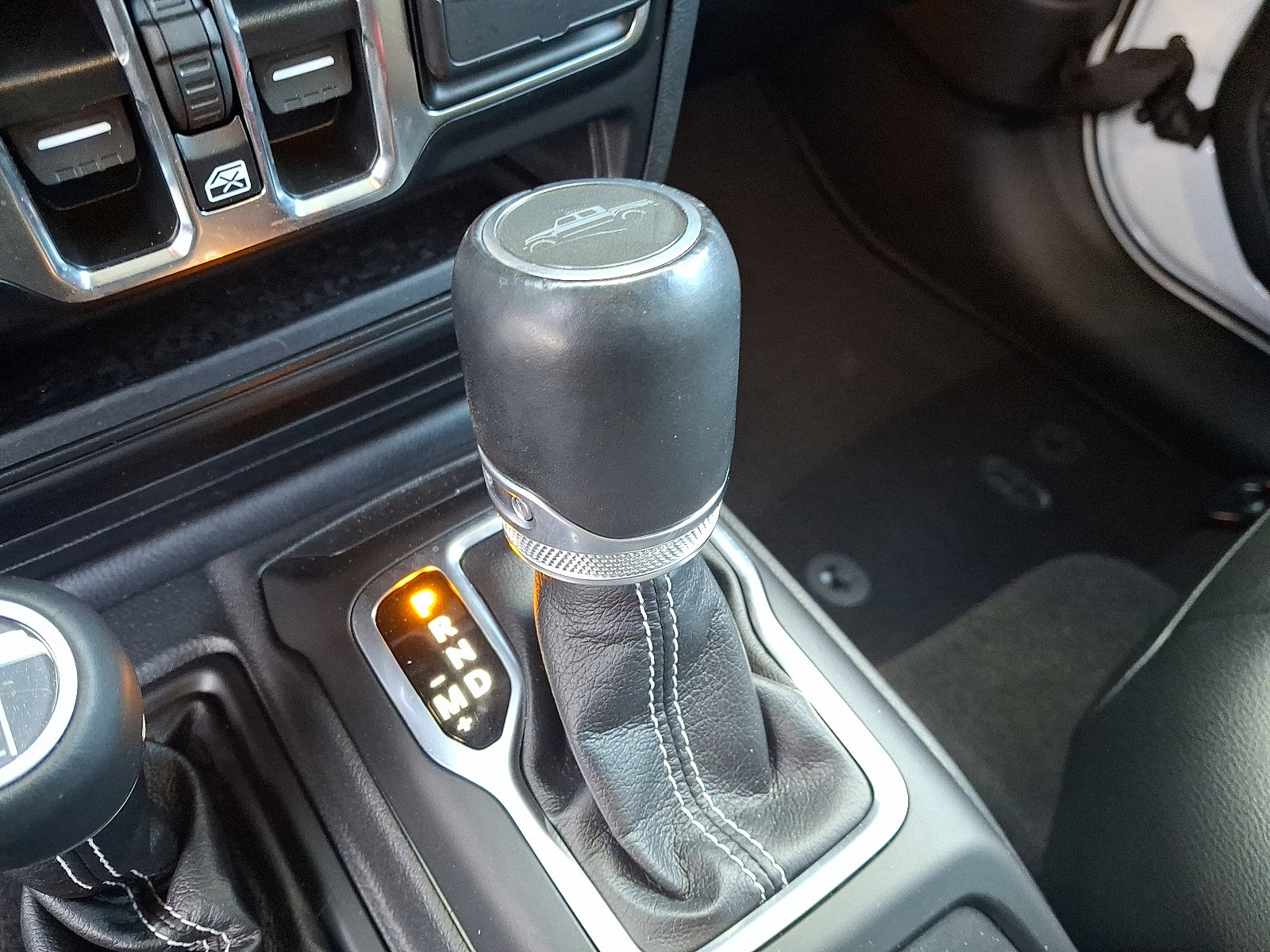 Used 2022 Jeep Gladiator Overland w/ Popular Equipment Package image 14