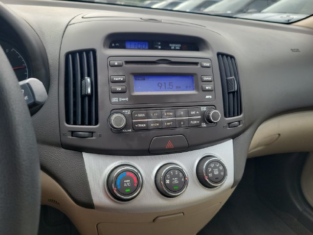 Used 2009 Hyundai Elantra GLS FWD image 17