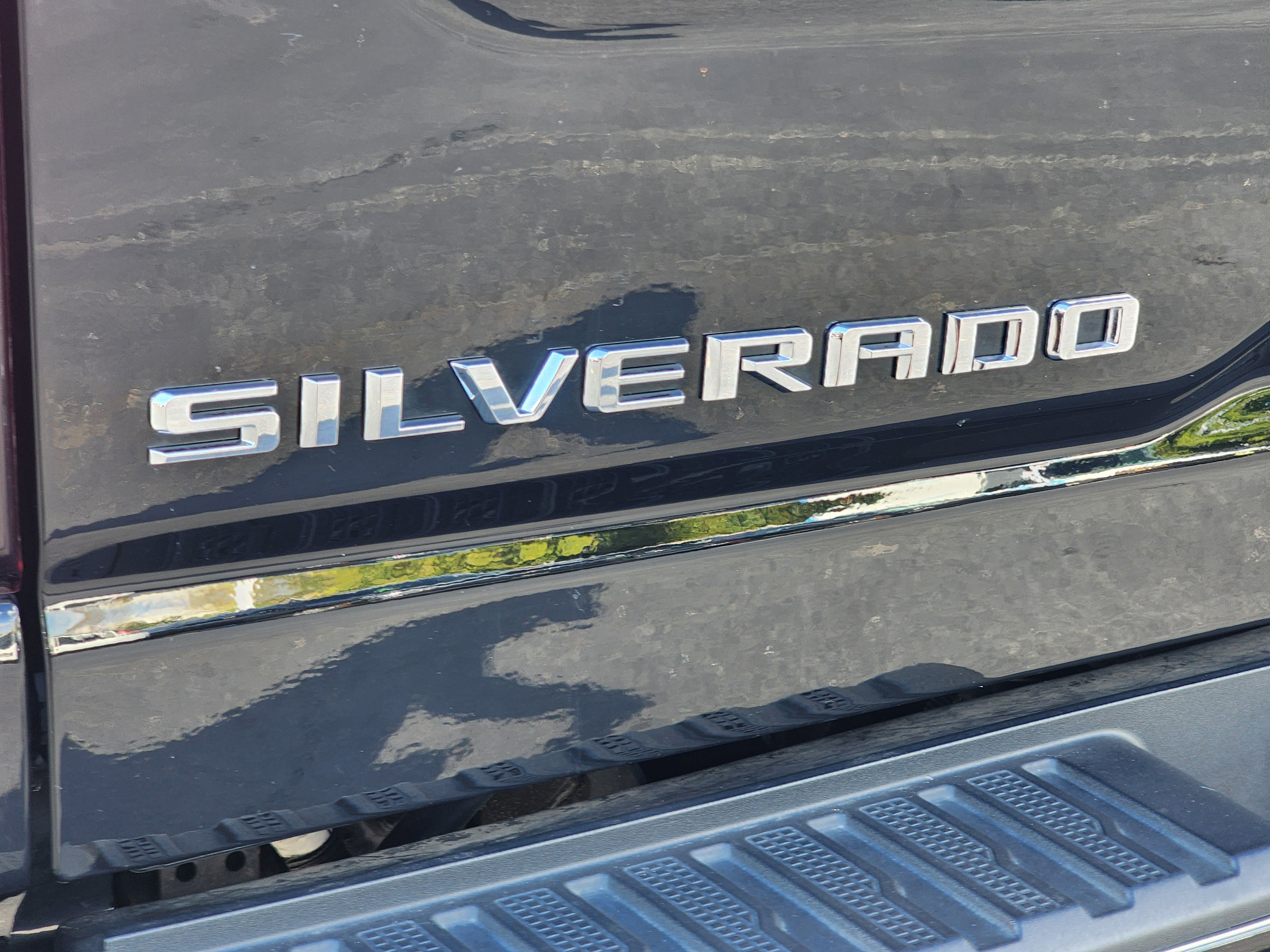 Used 2024 Chevrolet Silverado 2500 High Country w/ High Country Premium Package image 12