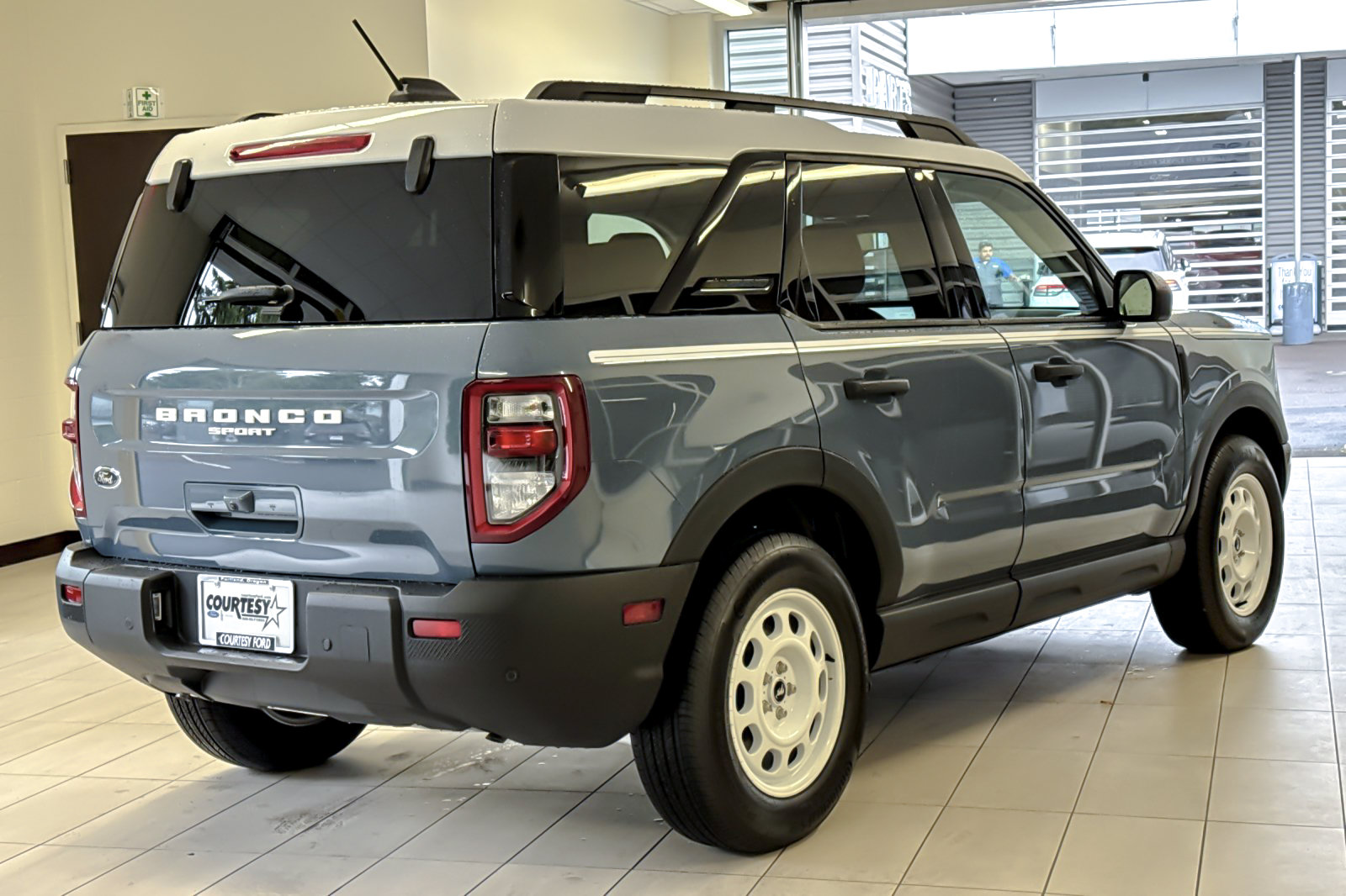 Used 2025 Ford Bronco Sport Heritage w/ Convenience Package AWD/4WD image 4