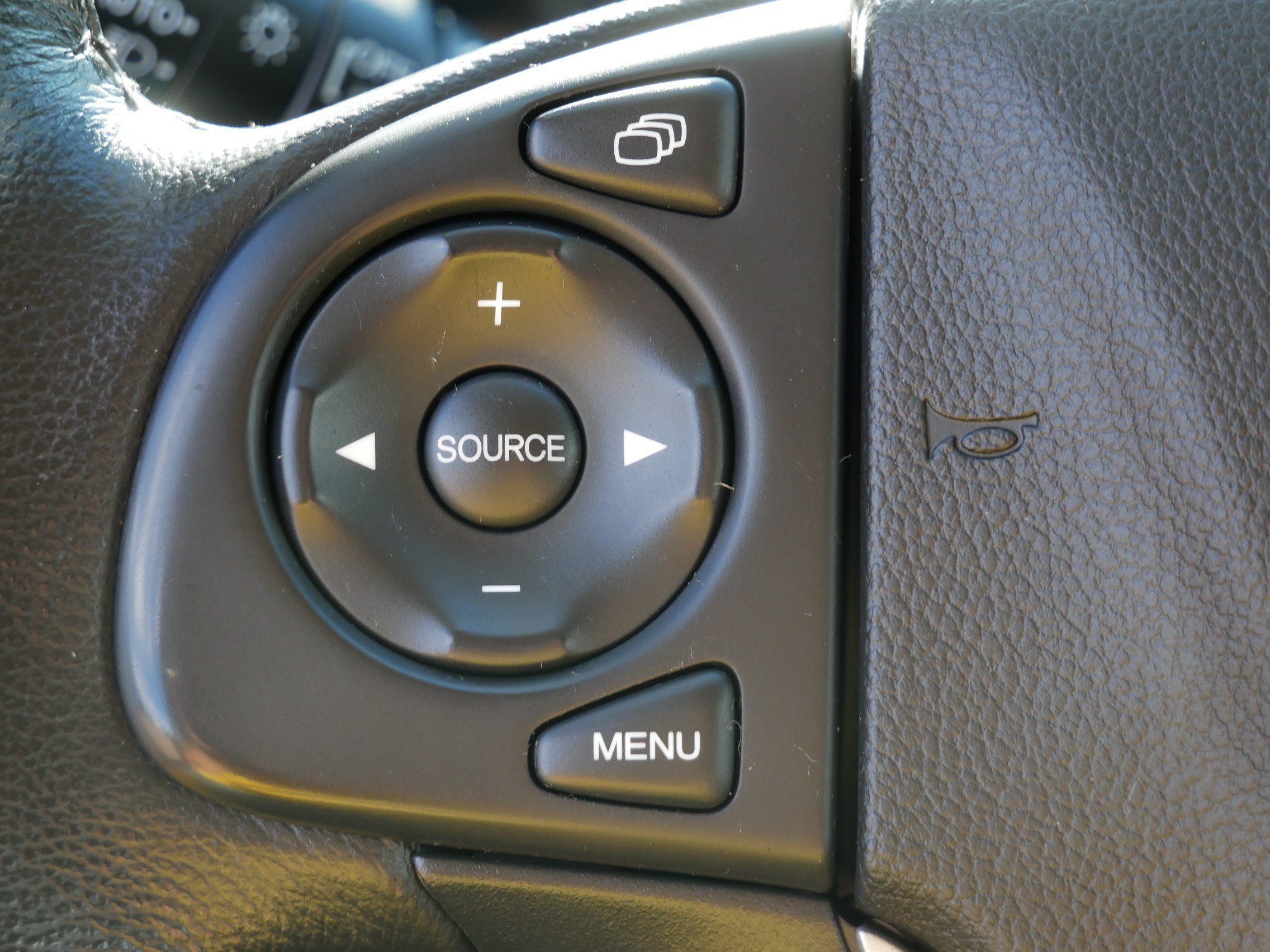 Used 2014 Honda CR-V EX-L image 23